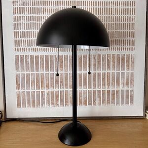 Dome Table Lamp Black
